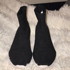 Steve Madden Lilyan Sock Runners